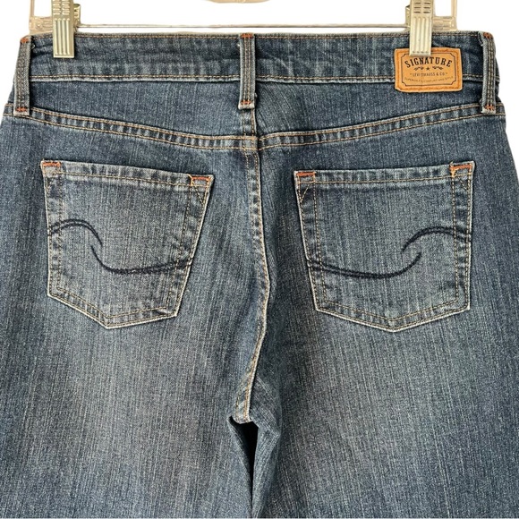 Levi Strauss & Co Signature Mid Rise Bootcut Jeans Sz 4 - Picture 5 of 7